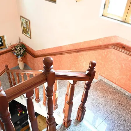 Вилла Holiday Villa *